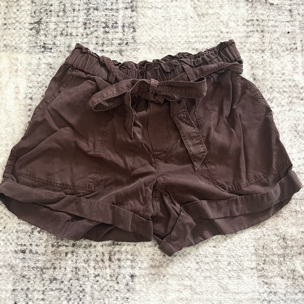 Khaki shorts from Aerie